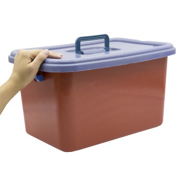 Контейнер 16 л с крышкой м/п цвет.