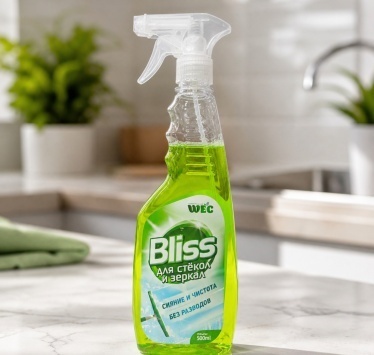 Bliss - средство для чистки стекол, зеркал, пластика и хрома 0,5 л с триггером